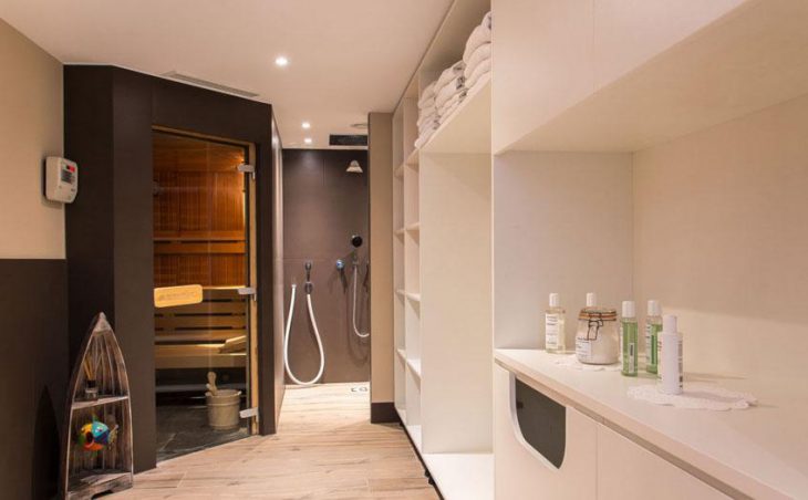 Chalet Alpinum in St Anton , Austria image 2 